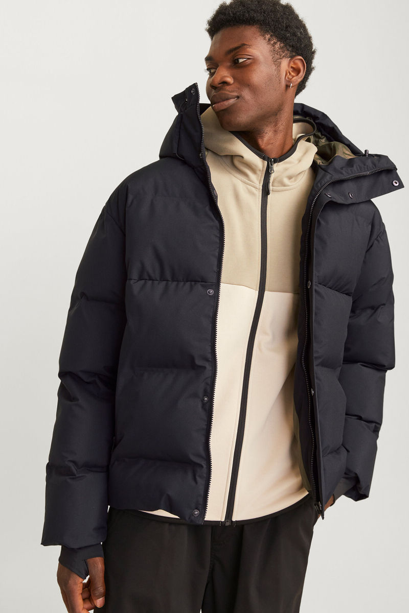 Jack & Jones Erkek Jcoalpha Kapüşonlu Rüzgar Geçirmez Puffer Mont 12261971 Siyah Siyah